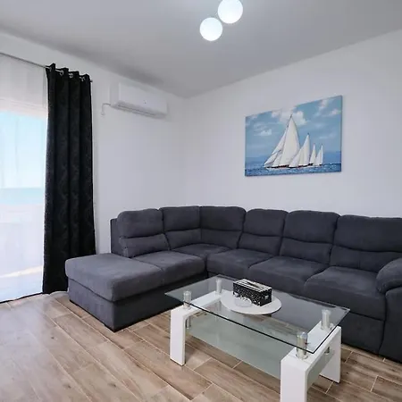 Villa Radun Near Split *