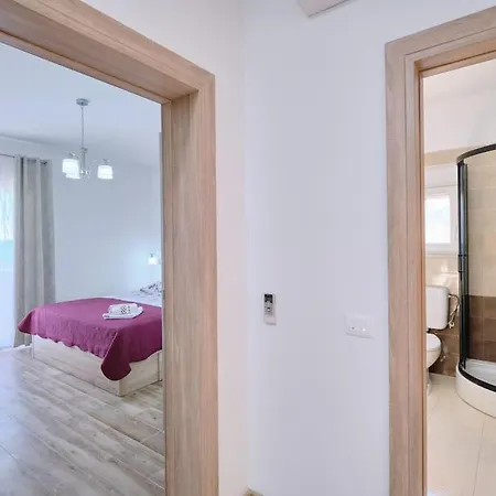 Villa Radun Near Split Kastel Stari
