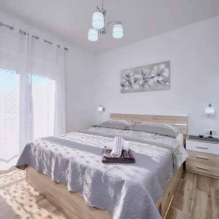 Radun Near Split Vila Kastel Stari