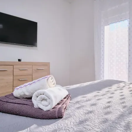 Radun Near Split Kastel Stari